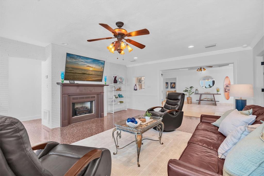 16102 4th Street East Redington Beach, FL 33708 - Photo 11 of 60