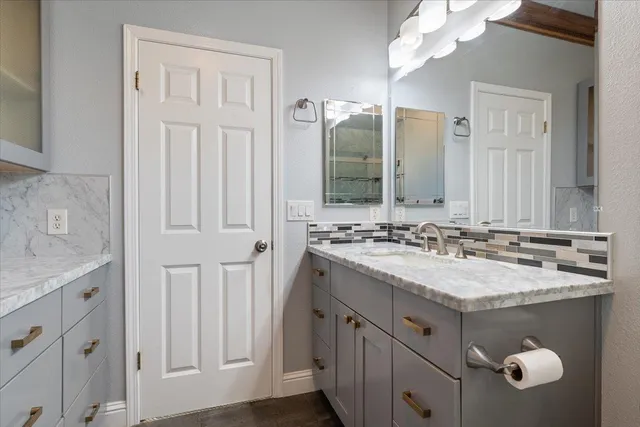 $1,199,000 | 16 Wimbledon Circle, Salinas, CA 93906