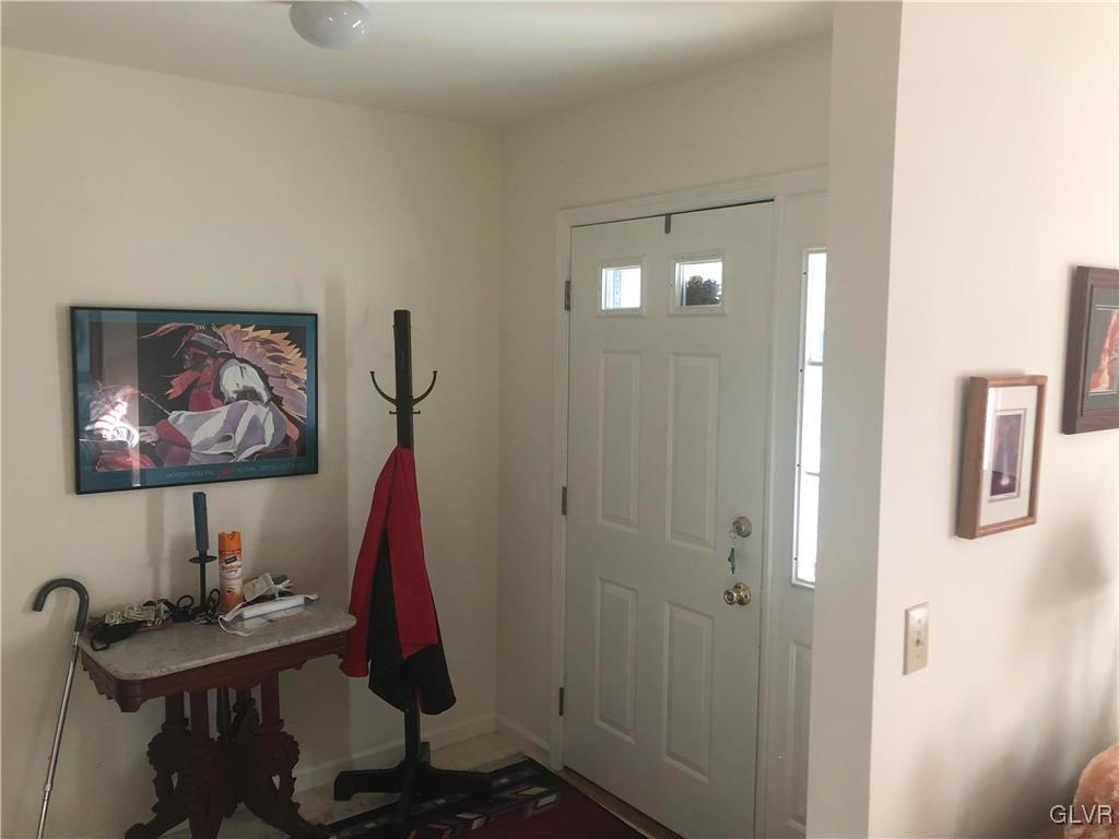 313 Hill Road Whitehall, PA 18052 - Photo 9 of 29 Gallery Image 9