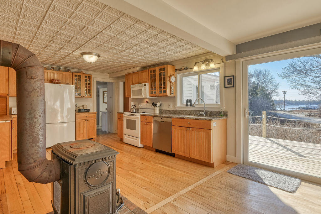 32 Burnt Cove Road Stonington, ME 04681 - Photo 11 of 45 32BurntCoveRd-9