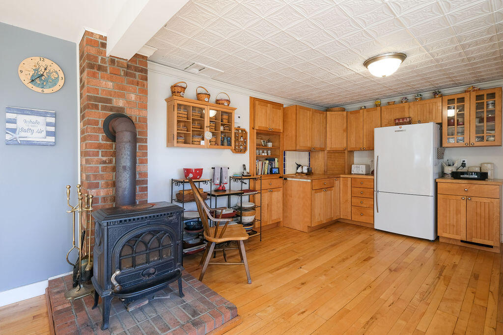 32 Burnt Cove Road Stonington, ME 04681 - Photo 12 of 45 32BurntCoveRd-10
