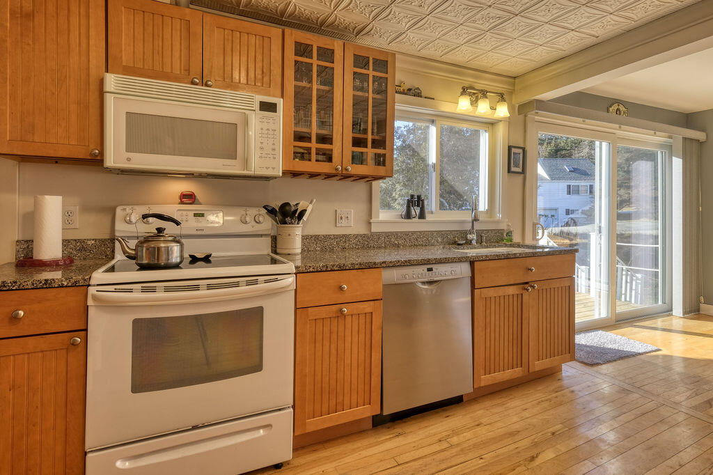 32 Burnt Cove Road Stonington, ME 04681 - Photo 13 of 45 32BurntCoveRd-12