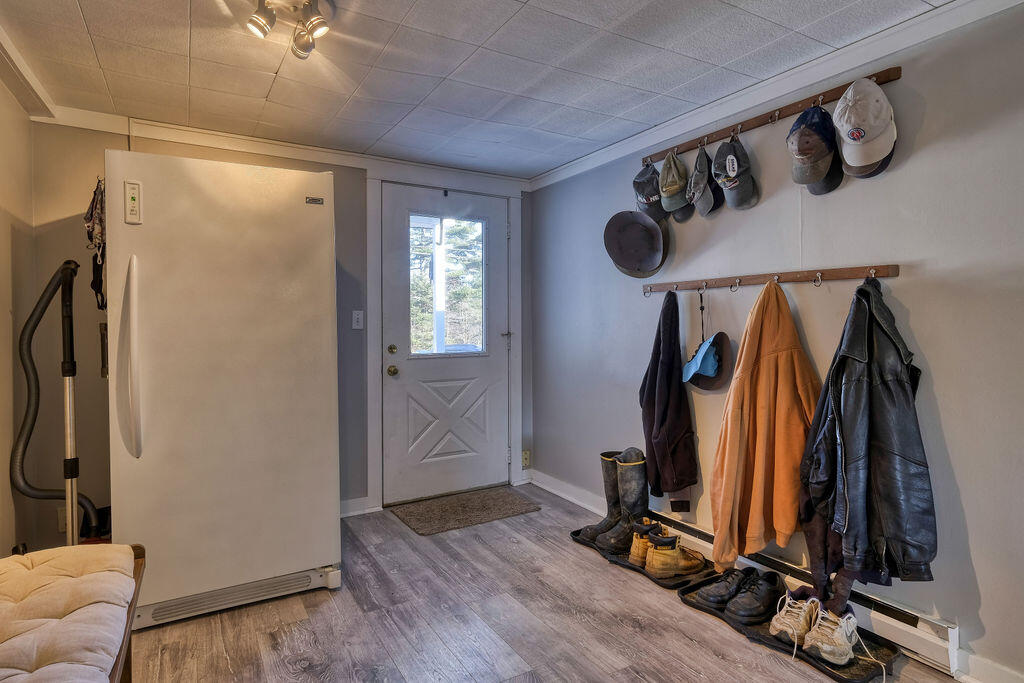 32 Burnt Cove Road Stonington, ME 04681 - Photo 21 of 45 32BurntCoveRd-19