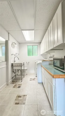 $4,200 | 2830 216th Avenue Southeast, Sammamish, WA 98075