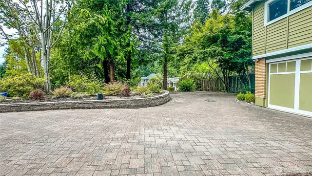 $4,200 | 2830 216th Avenue Southeast, Sammamish, WA 98075