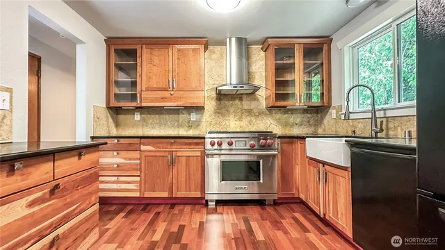 $4,200 | 2830 216th Avenue Southeast, Sammamish, WA 98075