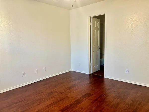 $1,225 | 409 Crestline Drive, Arlington, TX 76012