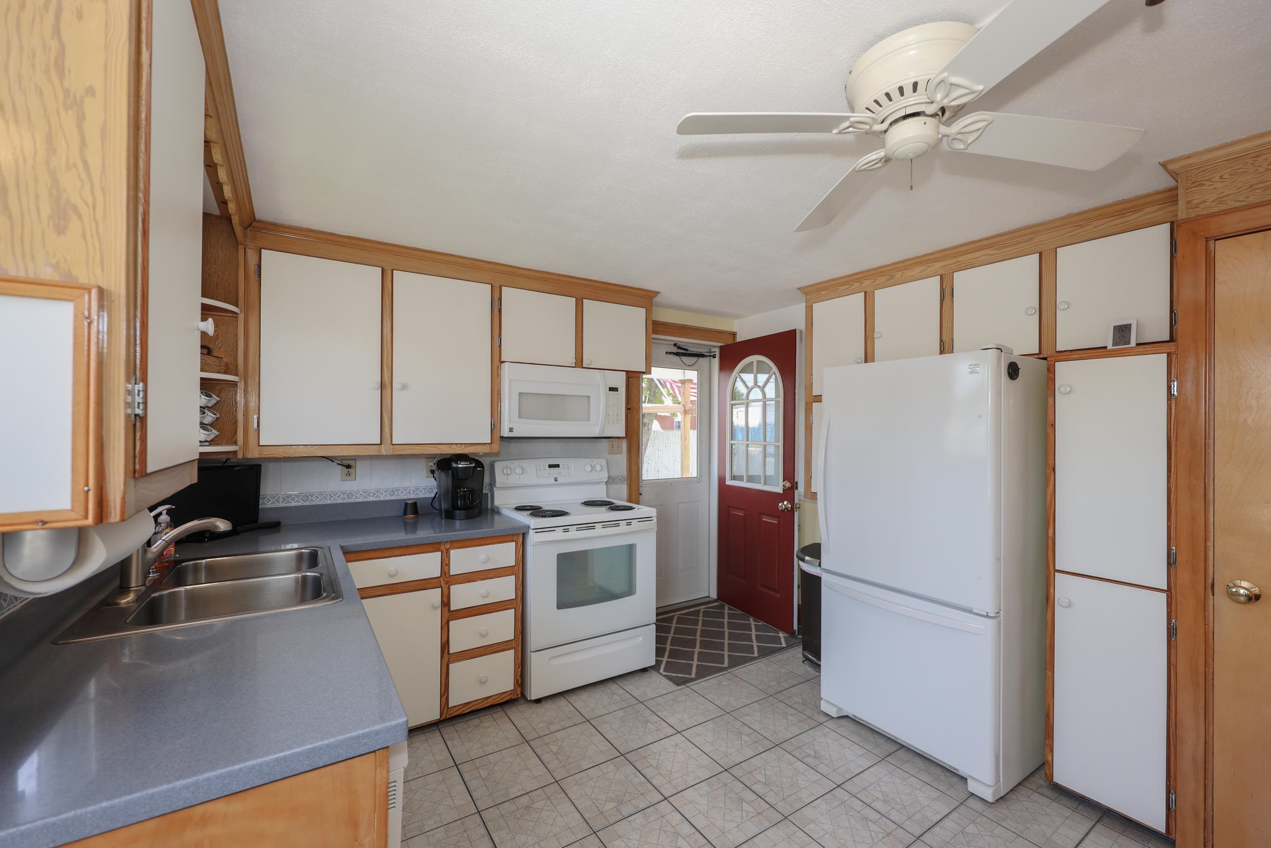 36 Alsace Street Manchester, NH 03102 - Photo 15 of 43