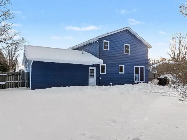 $299,888 | 9311 Bunkerhill, Richland, MI 49083