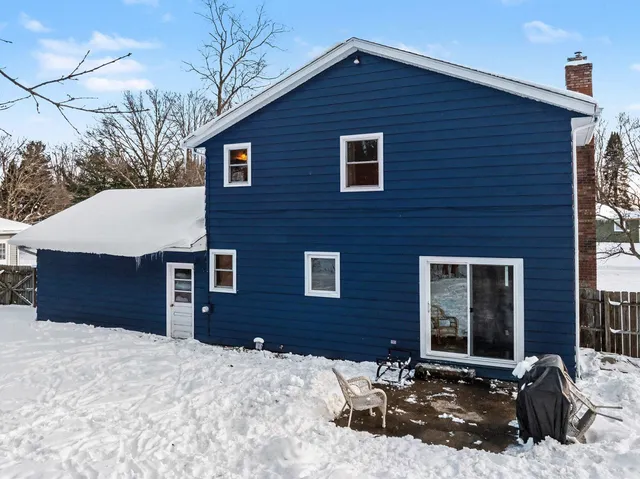 $299,888 | 9311 Bunkerhill, Richland, MI 49083