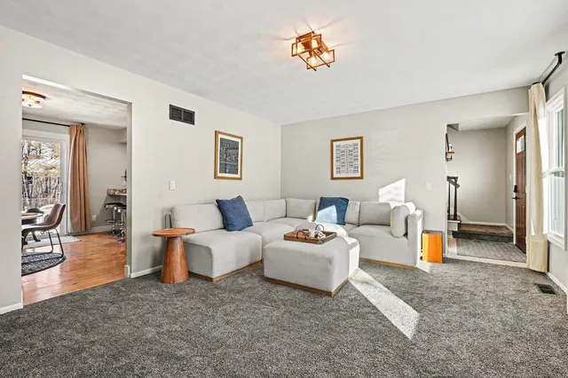 $299,888 | 9311 Bunkerhill, Richland, MI 49083