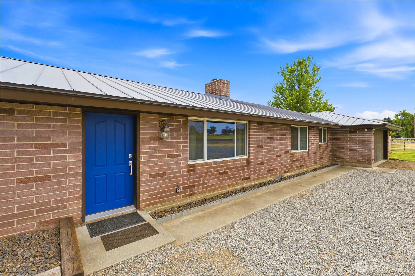 52005 North Whan Road Benton City, WA 99320 - Photo 4 of 35