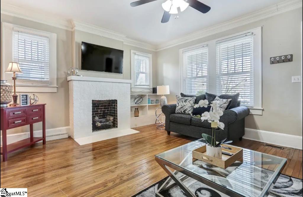 106 East Faris Road Greenville, SC 29605 - Photo 3 of 23