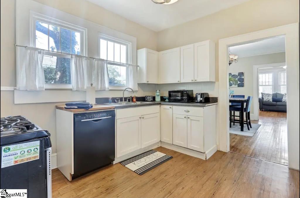 106 East Faris Road Greenville, SC 29605 - Photo 8 of 23