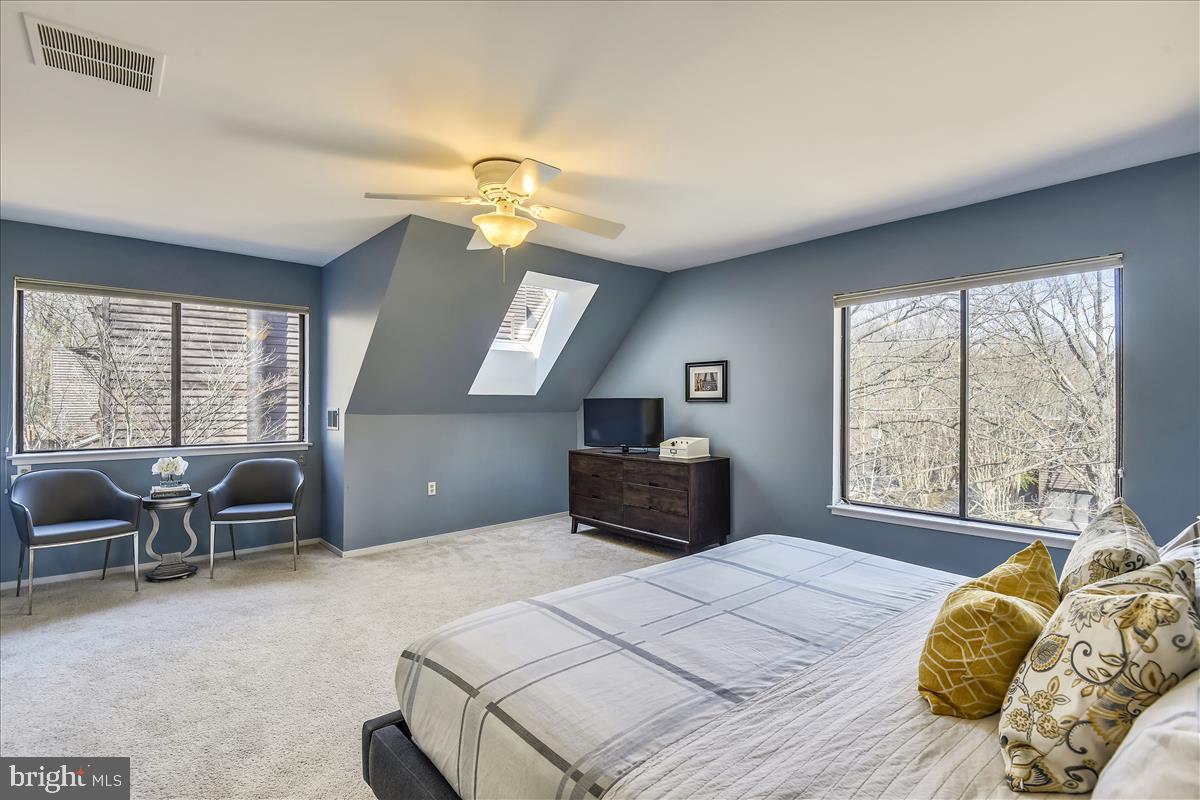 2021 Turtle Pond Drive Reston, VA 20191 - Photo 21 of 57 Cozy reading nook