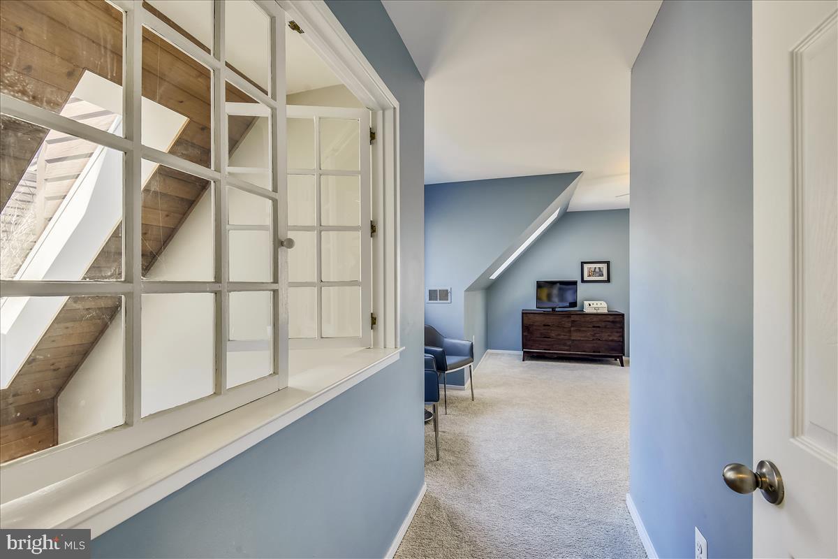 2021 Turtle Pond Drive Reston, VA 20191 - Photo 24 of 57 Gallery Image 24