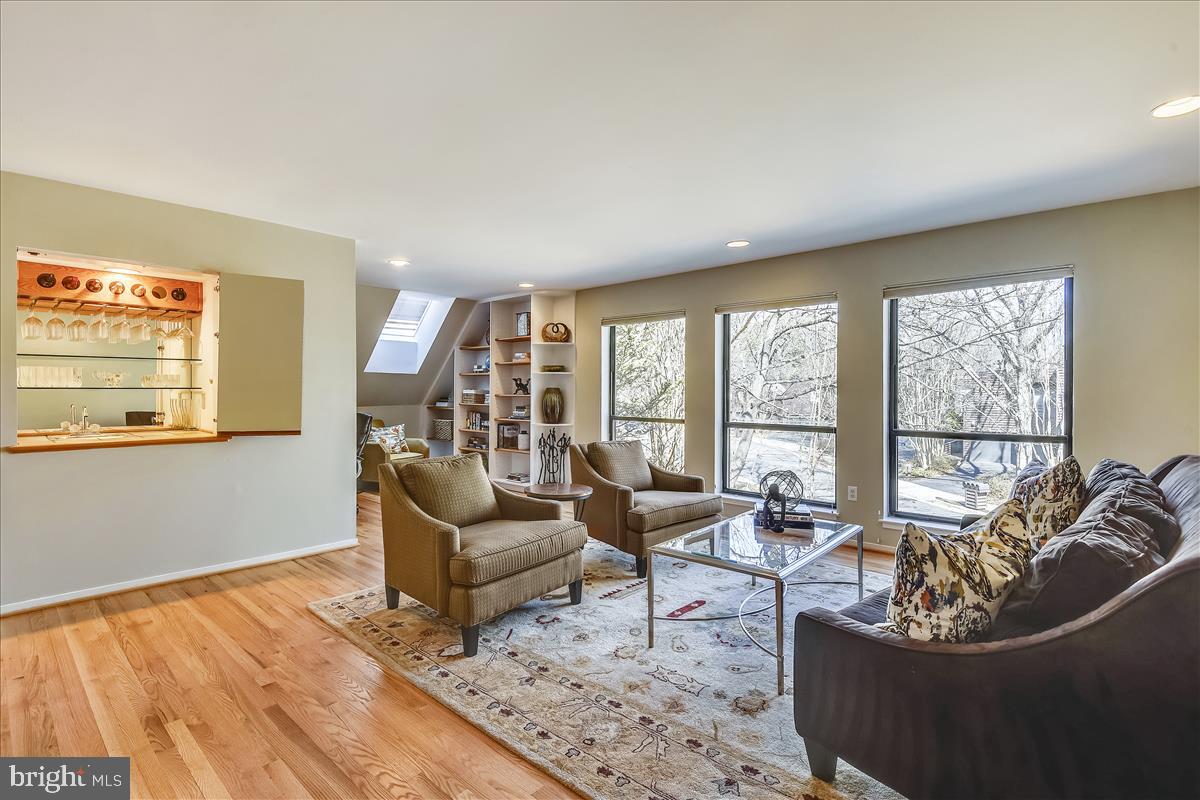 2021 Turtle Pond Drive Reston, VA 20191 - Photo 8 of 57 Light-filled space with floor to ceiling windows