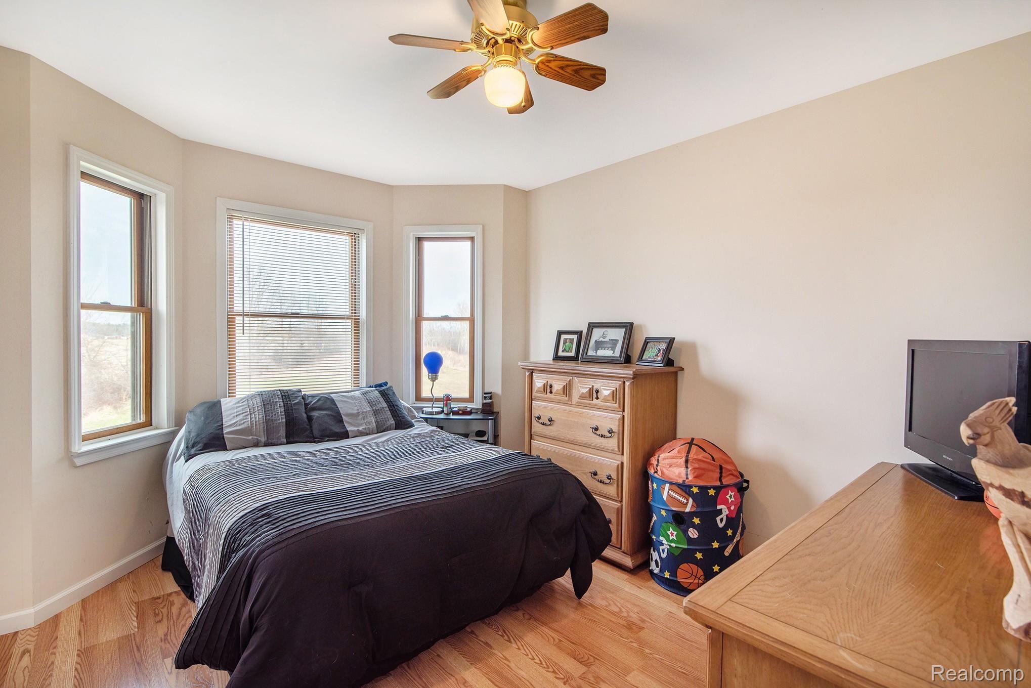 5380 Coldwater Road Flint, MI 48504 - Photo 20 of 52 Coldwater (15).jpg