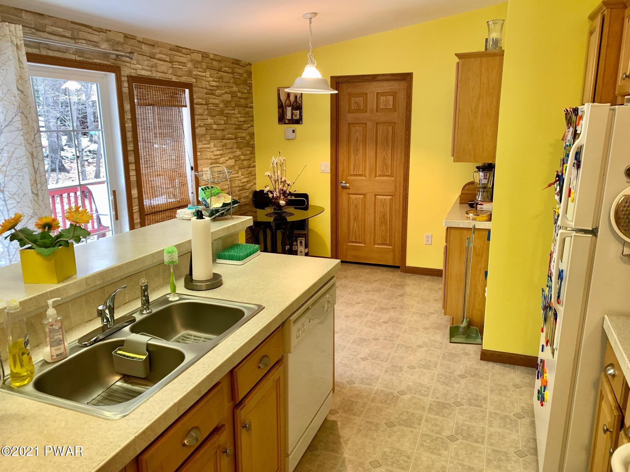 1126 Mustang Road Lake Ariel, PA 18436 - Photo 11 of 33