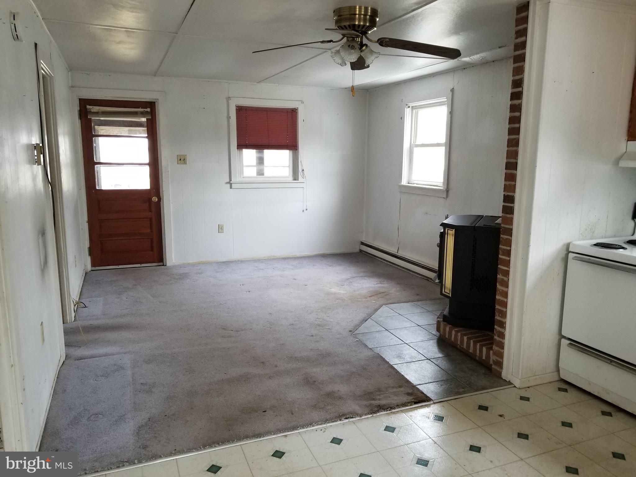 1502 Carpenters Point Road Perryville, MD 21903 - Photo 4 of 11 Living Room