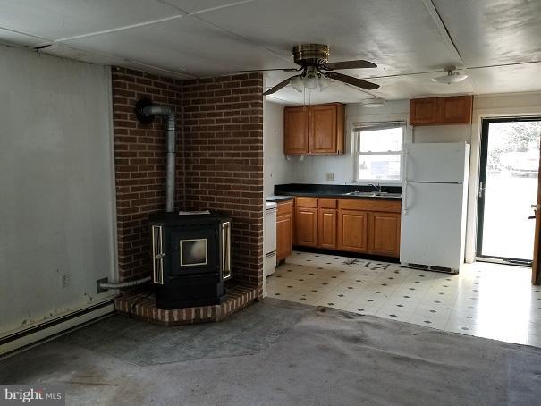 1502 Carpenters Point Road Perryville, MD 21903 - Photo 6 of 11 Living Room