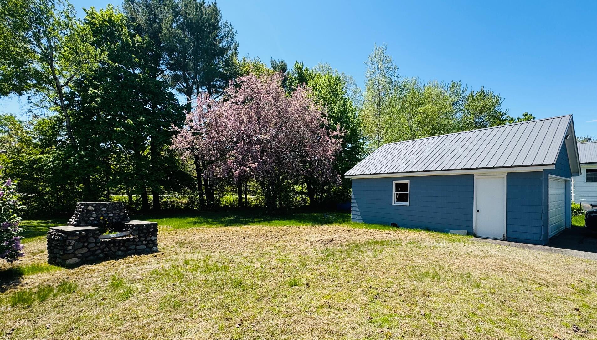 22 Colony Place Millinocket, ME 04462 - Photo 23 of 33 IMG_0051