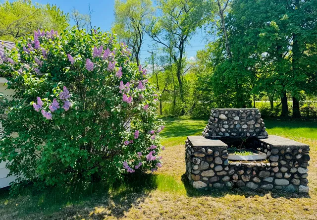 $160,000 | 22 Colony Place, Millinocket, ME 04462