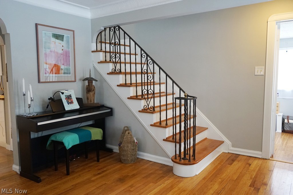 2627 Canterbury Road Cleveland, OH 44118 - Photo 4 of 21