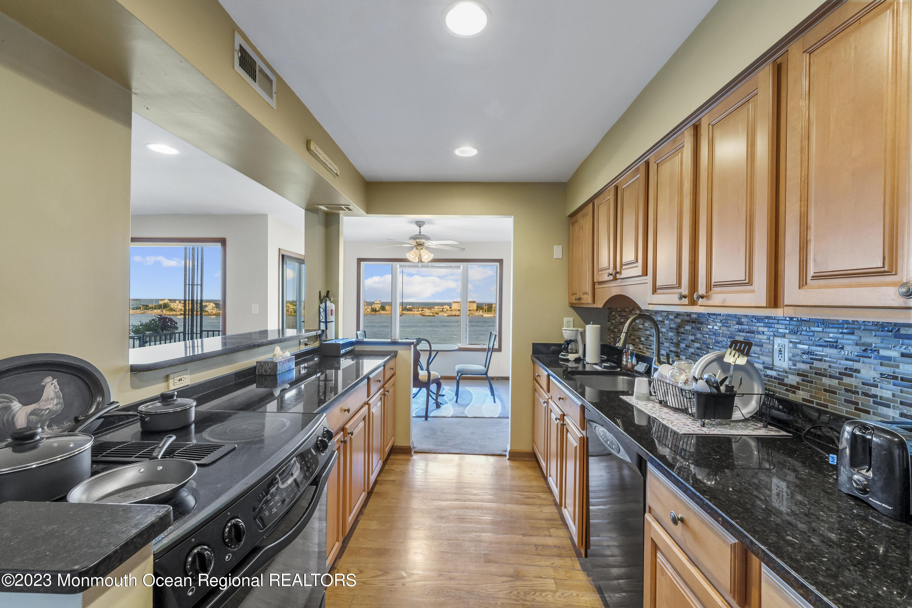 200 Portland Road, Unit 5 Highlands, NJ 07732 - Photo 15 of 24 DSC08492