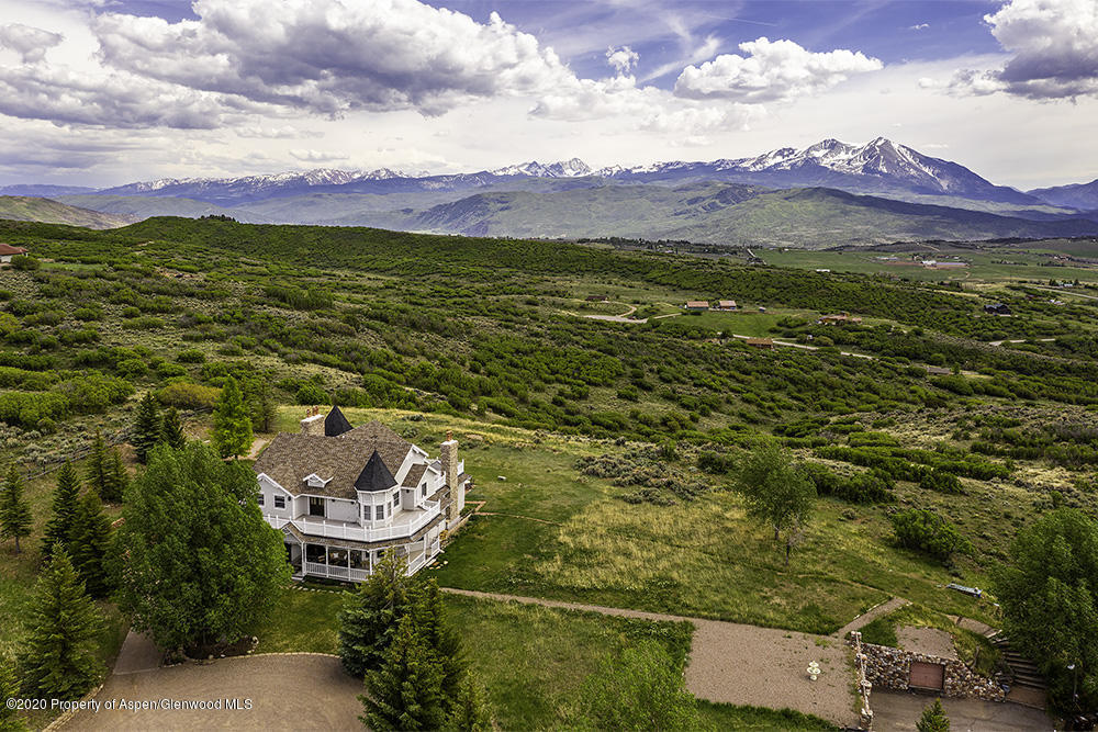 880 Buck Point Road Carbondale, CO 81623 - Photo 31 of 40 a view of a city with an ocean