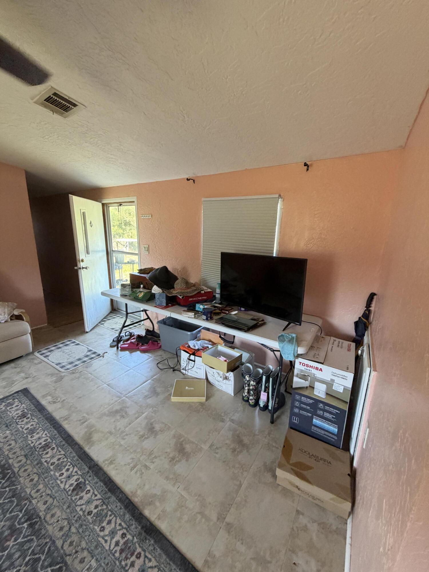 29265 Northeast 69th Terrace Okeechobee, FL 34972 - Photo 6 of 14 IMG_3241