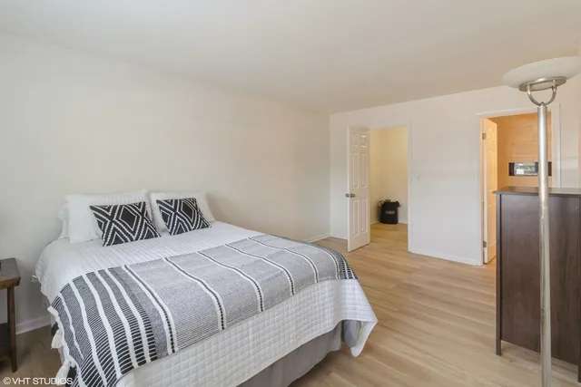 $249,000 | 3110 Pheasant Creek Drive, Unit 110, Northbrook, IL 60062