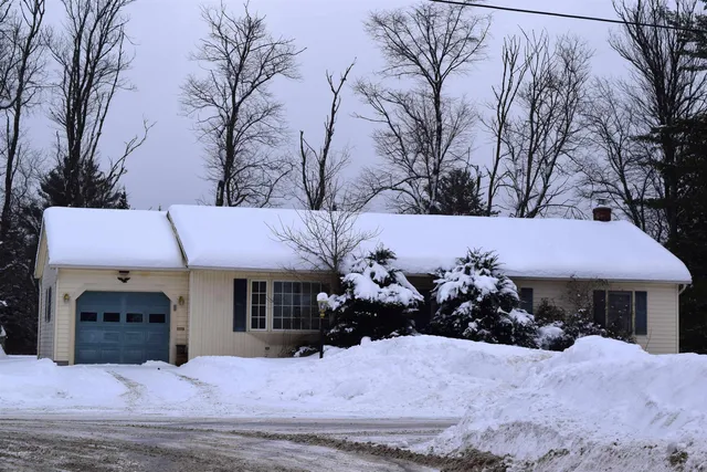 $189,900 | 10 Starr King Park, Lancaster, NH 03584