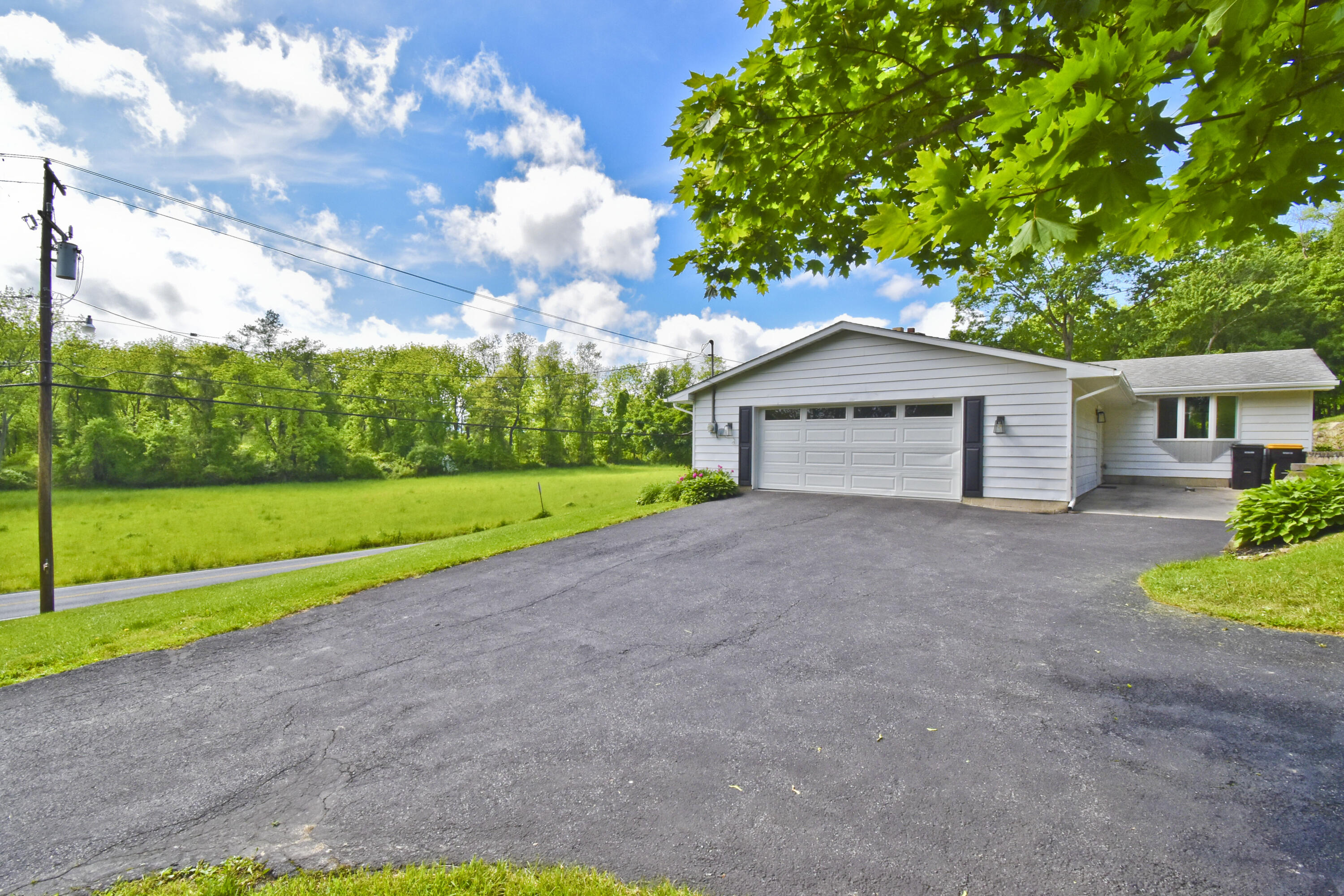 255-257 Orchard Road Mount Bethel, PA 18343 - Photo 43 of 53 13 Garage