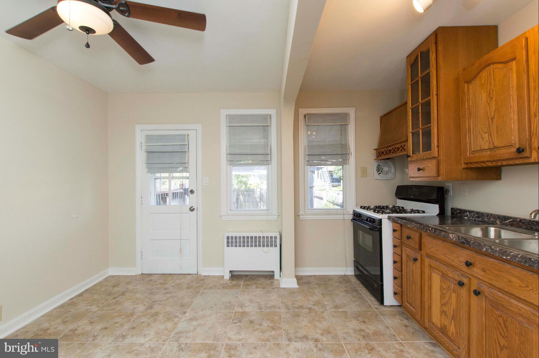 3546 Benzinger Road Baltimore, MD 21229 - Photo 13 of 30 Kitchen