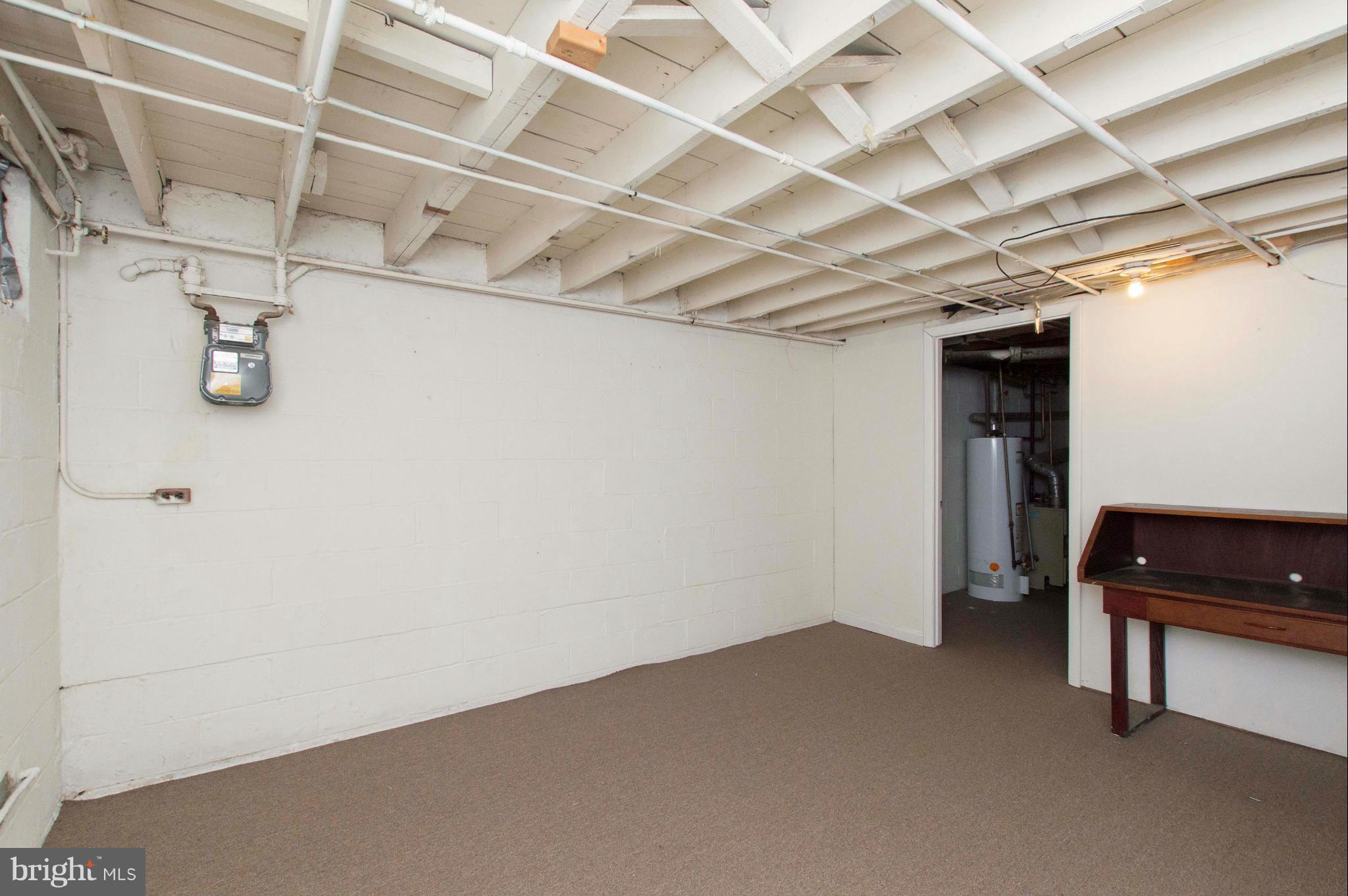 3546 Benzinger Road Baltimore, MD 21229 - Photo 22 of 30 Family Room