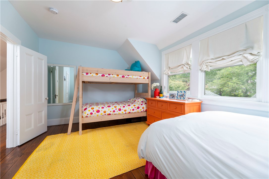 9 Bryer Avenue Jamestown, RI 02835 - Photo 43 of 48