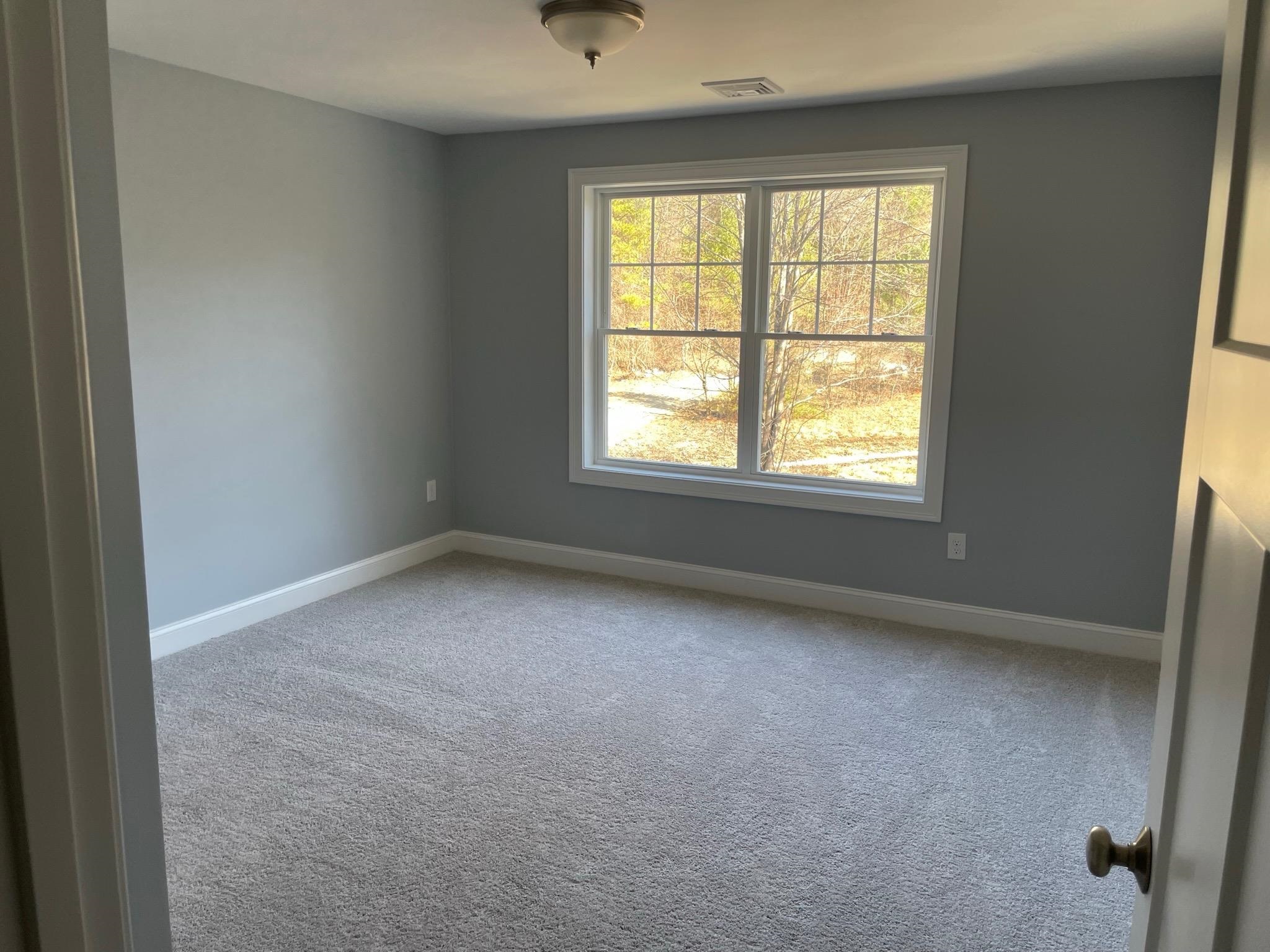 209 Bedford Road New Boston, NH 03070 - Photo 11 of 20