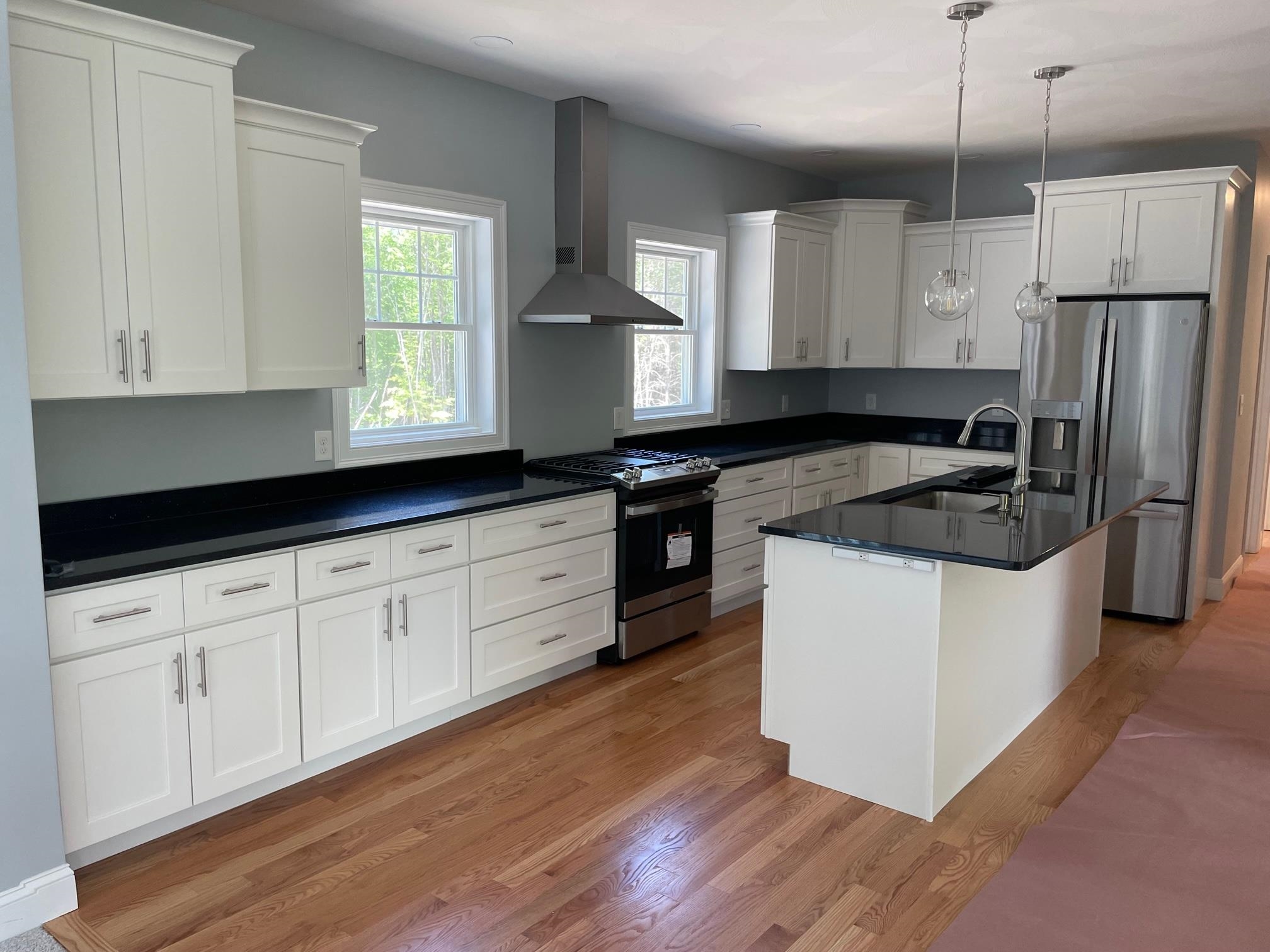209 Bedford Road New Boston, NH 03070 - Photo 2 of 20