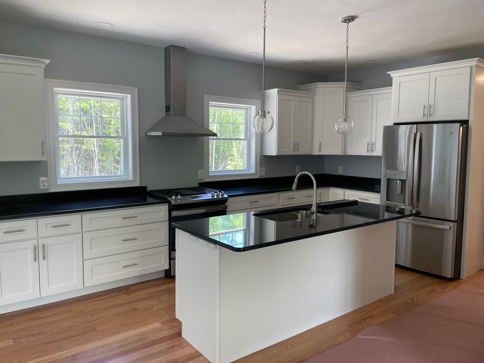 209 Bedford Road New Boston, NH 03070 - Photo 3 of 20