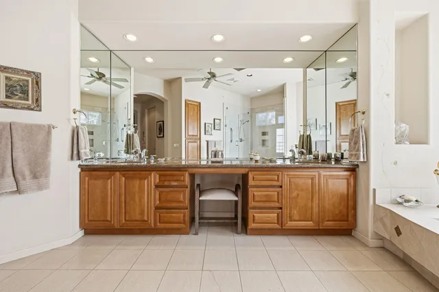 $1,625,000 | 650 Gold Canyon Drive, Palm Desert, CA 92211