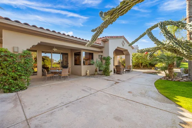 $1,625,000 | 650 Gold Canyon Drive, Palm Desert, CA 92211