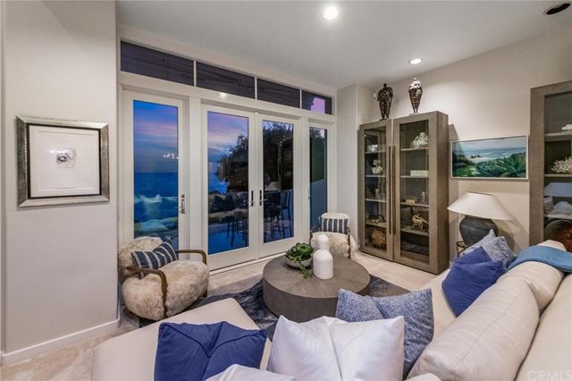 $10,000,000 | 31597 Table Rock Drive, Laguna Beach, CA 92651