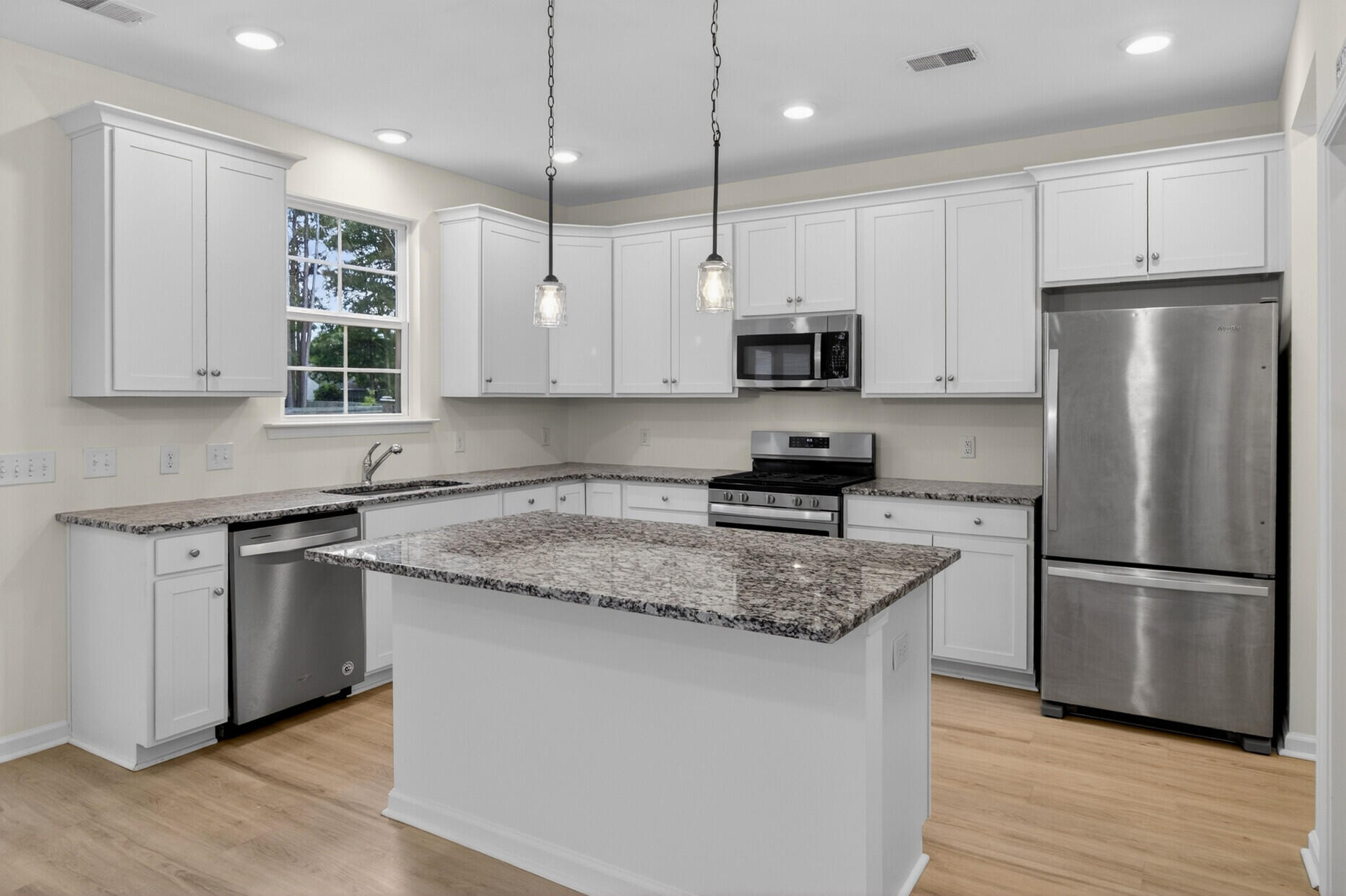103 Caleb Court Ladson, SC 29456 - Photo 11 of 42