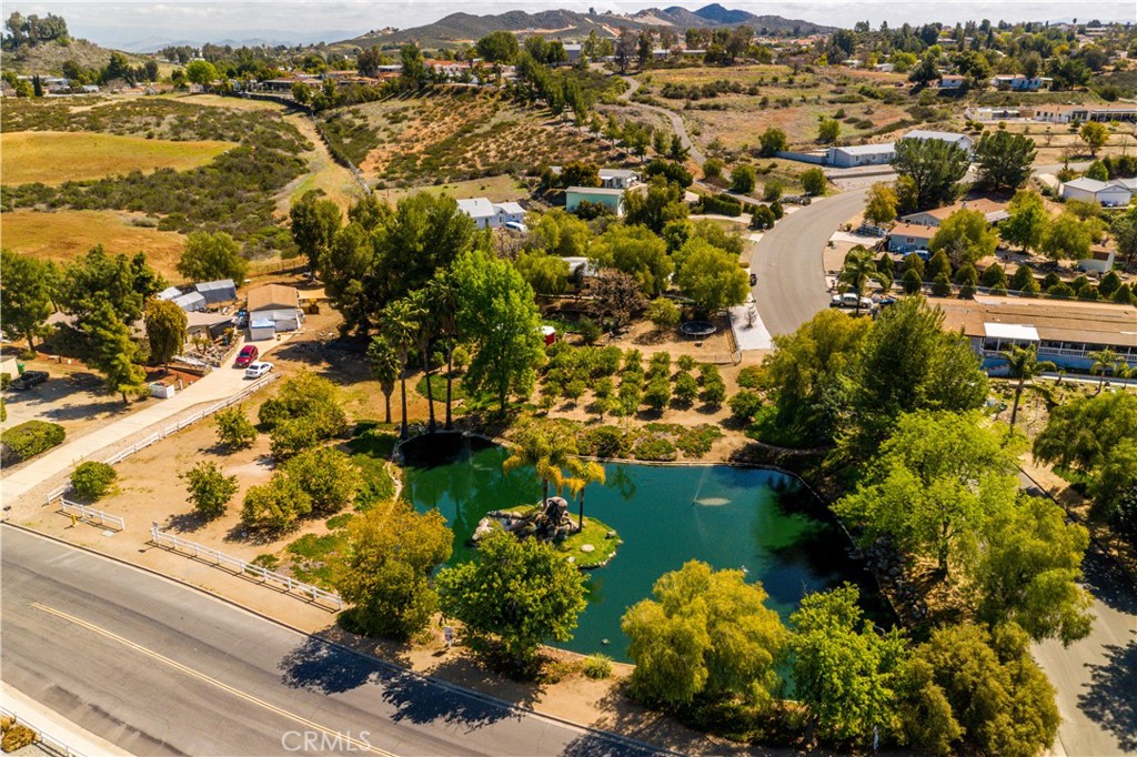 33552 Windmill Road Wildomar, CA 92595 - Photo 25 of 57 Community