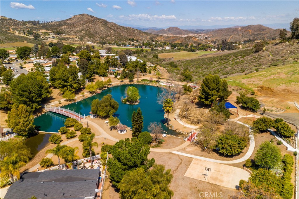 33552 Windmill Road Wildomar, CA 92595 - Photo 35 of 57 Community