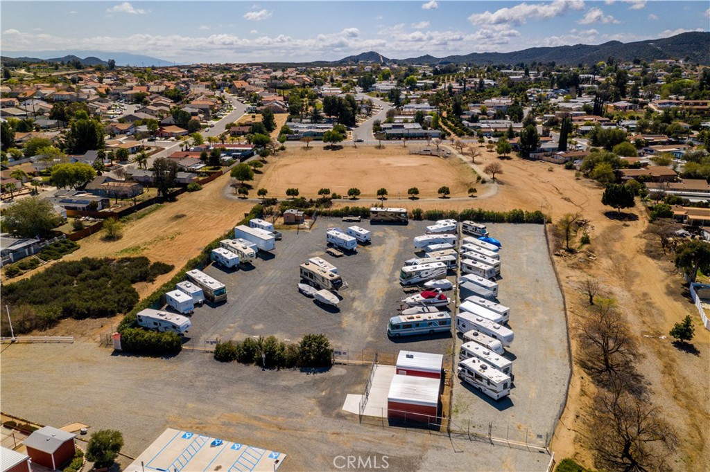 33552 Windmill Road Wildomar, CA 92595 - Photo 39 of 57 Community