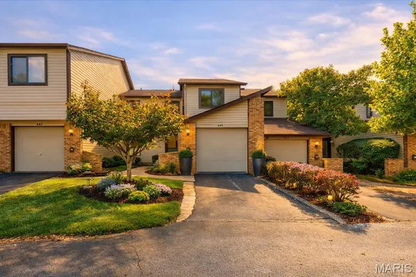 $278,000 | 640 Painted Vista Drive, Ballwin, MO 63021