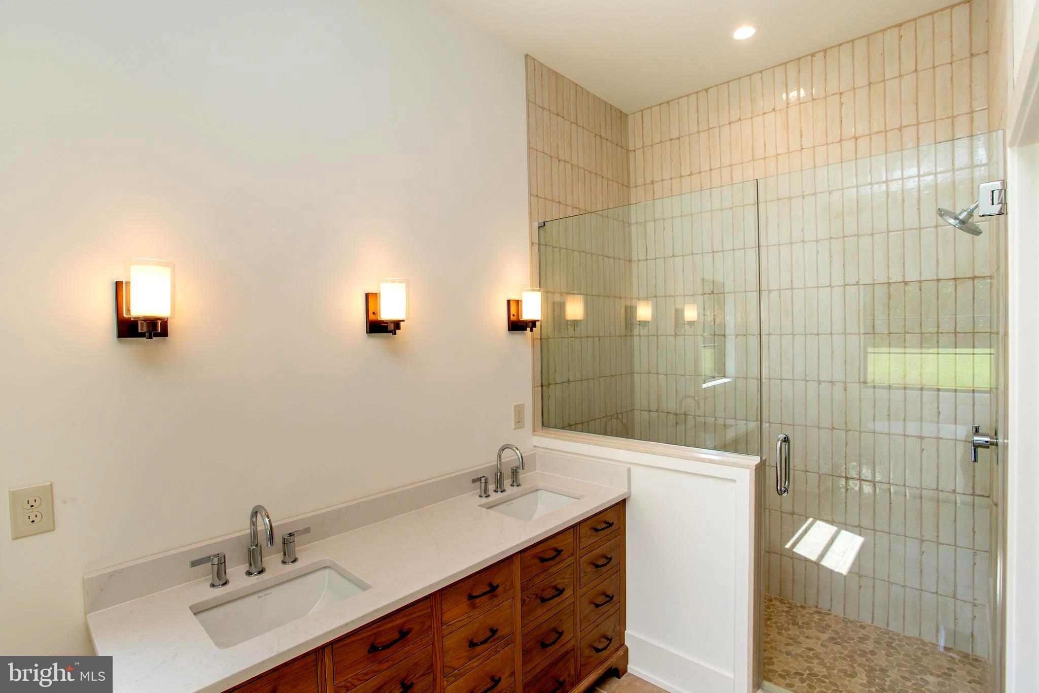 5823 Rodgers Road Pipersville, PA 18947 - Photo 31 of 46 Primary Bath