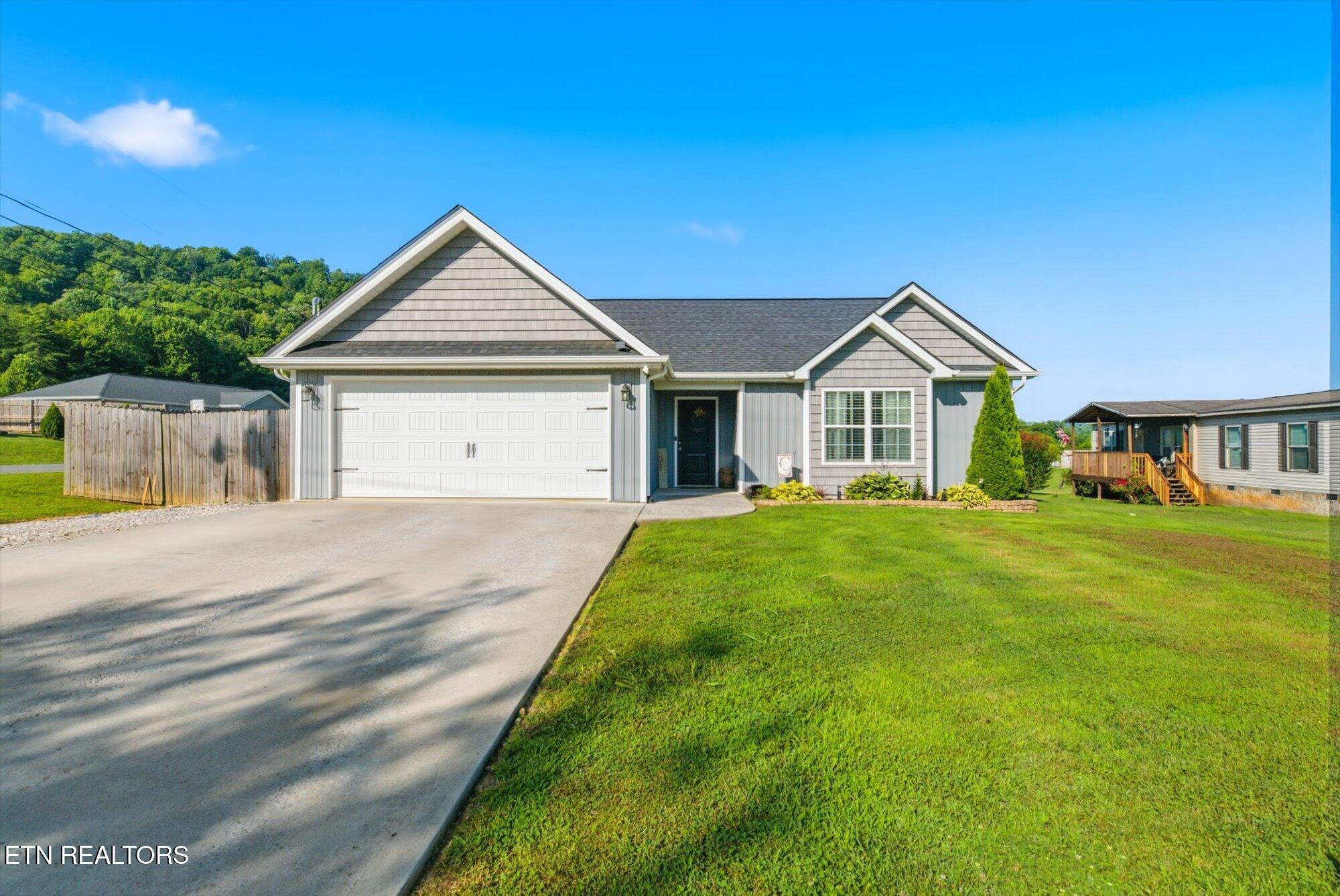 583 Monroe Road Maynardville, TN 37807 - Photo 1 of 23 01-583-Monroe-Rd-Maynardville-TN-1